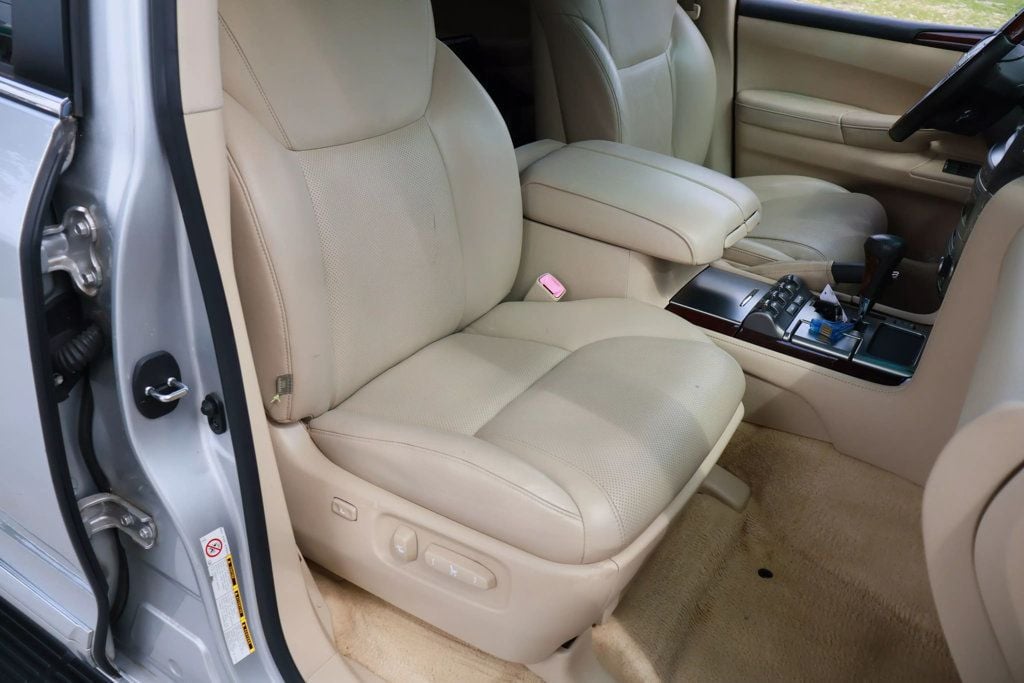 2011 Lexus LX 2011 LX 570, V8, NAVI, MARK LEVINSON, 3RD ROW, SUNROOF, HID LTS! - 22835219 - 33