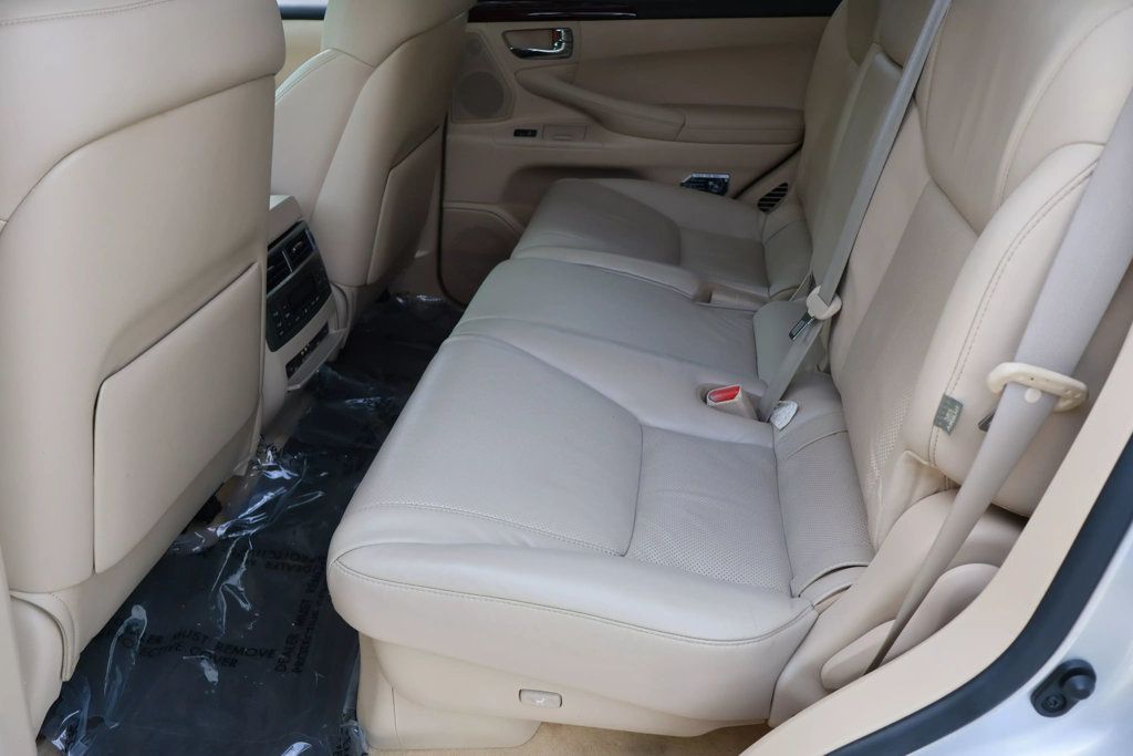 2011 Lexus LX 2011 LX 570, V8, NAVI, MARK LEVINSON, 3RD ROW, SUNROOF, HID LTS! - 22835219 - 35