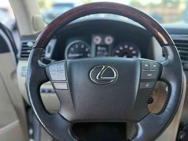 2011 Lexus LX 570  - 22985268 - 10