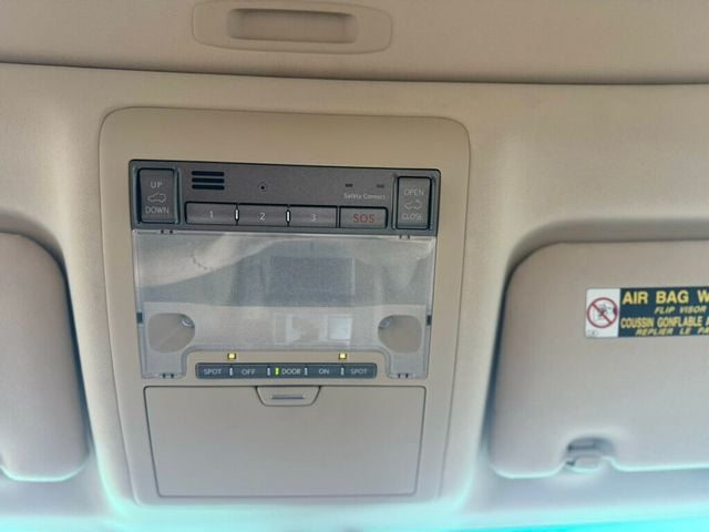 2011 Lexus LX 570  - 22985268 - 23