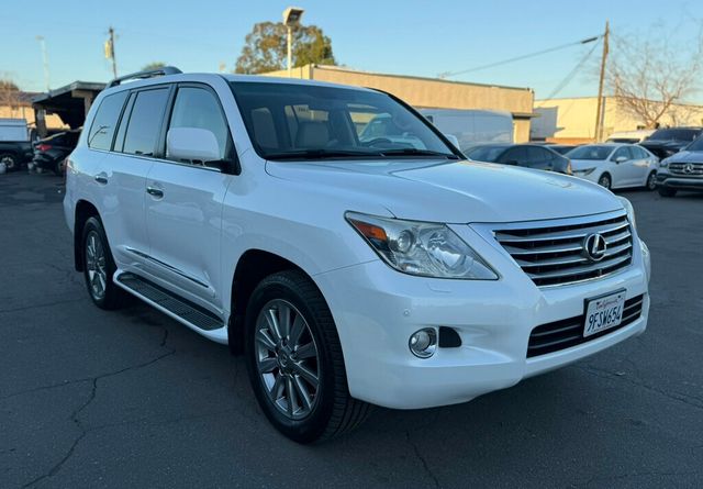 2011 Lexus LX 570  - 22985268 - 2