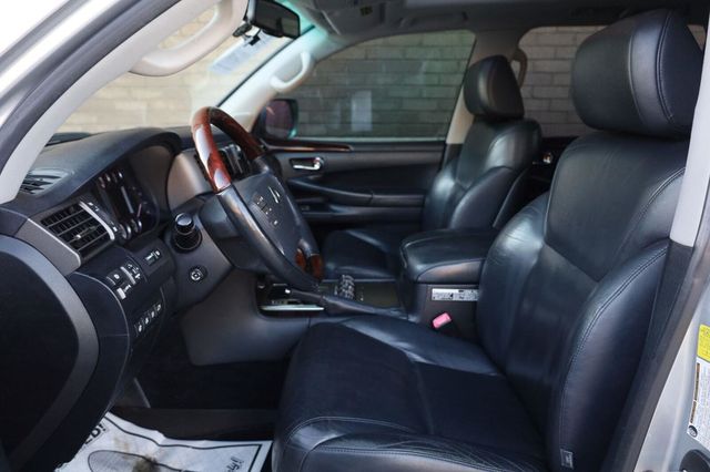 2011 Lexus LX 570  - 23096806 - 15