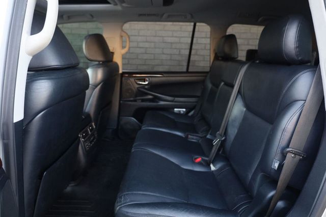 2011 Lexus LX 570  - 23096806 - 20