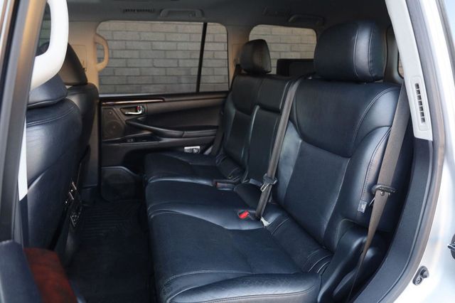 2011 Lexus LX 570  - 23096806 - 21