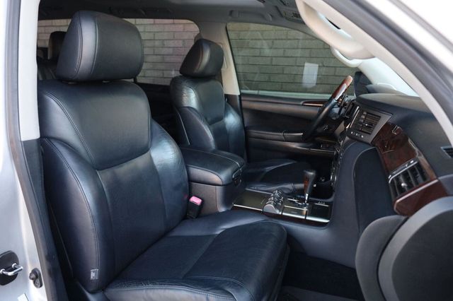 2011 Lexus LX 570  - 23096806 - 27