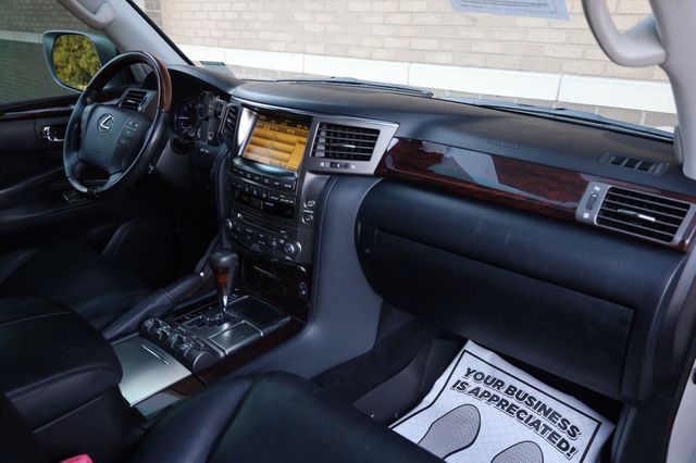 2011 Lexus LX 570  - 23096806 - 28