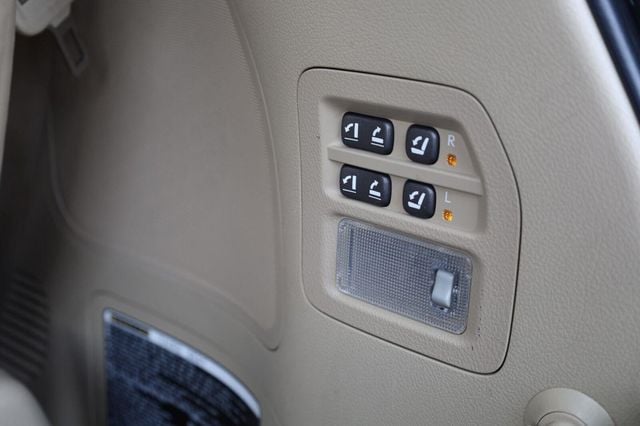 2011 Lexus LX 570  - 23101482 - 13