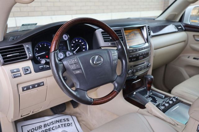 2011 Lexus LX 570  - 23101482 - 16