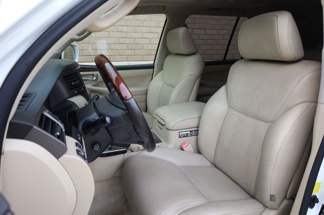 2011 Lexus LX 570  - 23101482 - 18