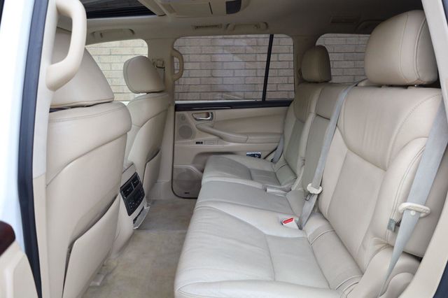 2011 Lexus LX 570  - 23101482 - 22