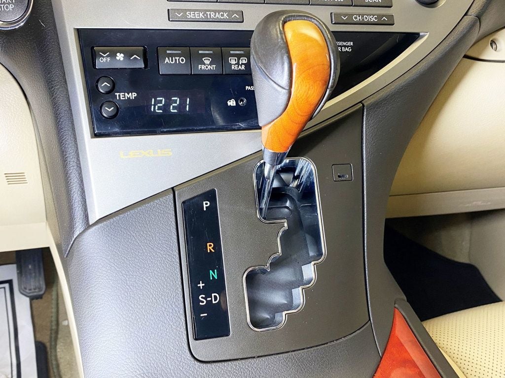 2011 Lexus RX 350 AWD 4dr - 22942348 - 35