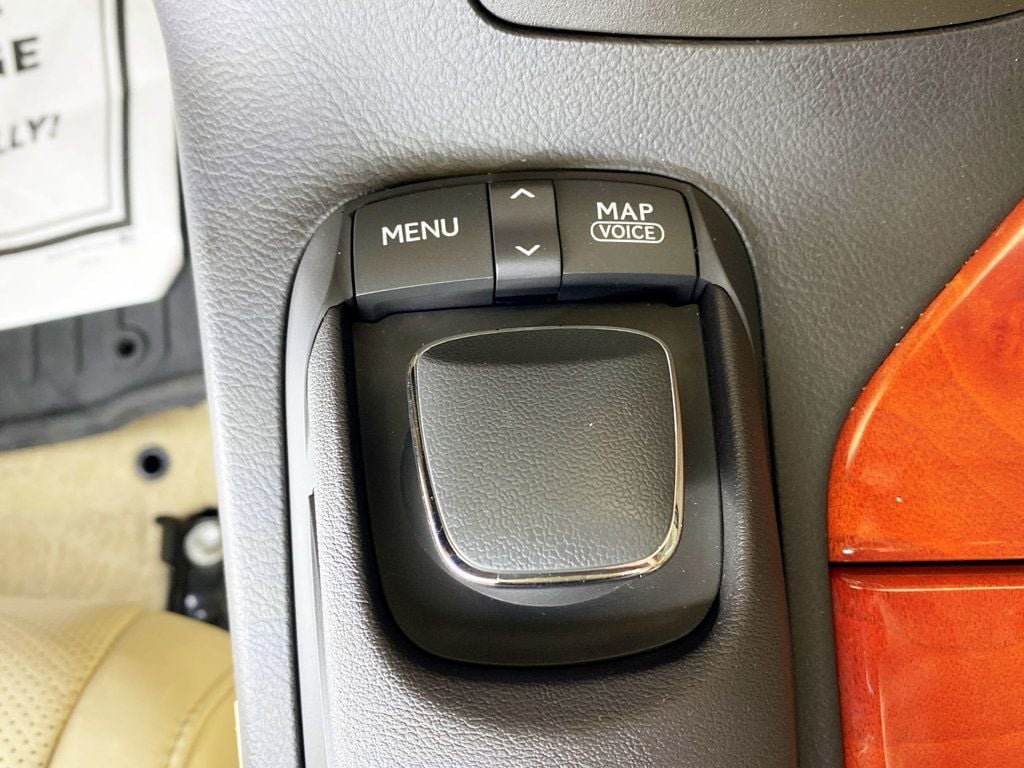 2011 Lexus RX 350 AWD 4dr - 22942348 - 37