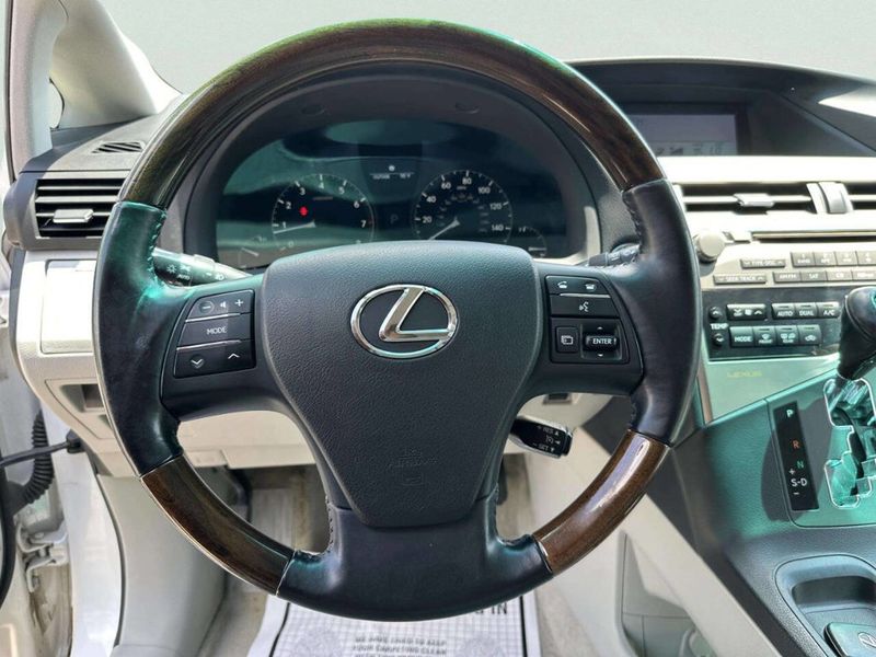 2011 Lexus RX 350 Base AWD 4dr SUV - 23050930 - 26