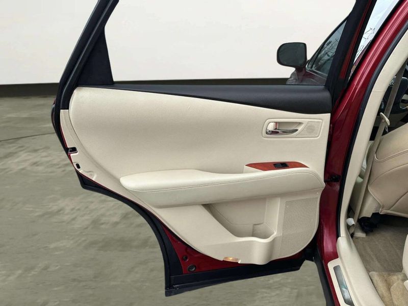 2011 Lexus RX 450h Base AWD 4dr SUV - 22981240 - 11