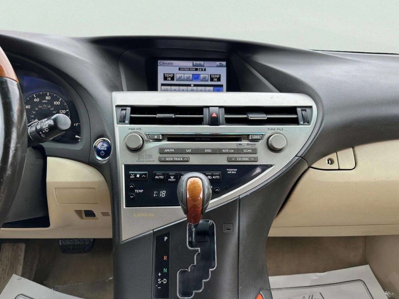 2011 Lexus RX 450h Base AWD 4dr SUV - 22981240 - 19