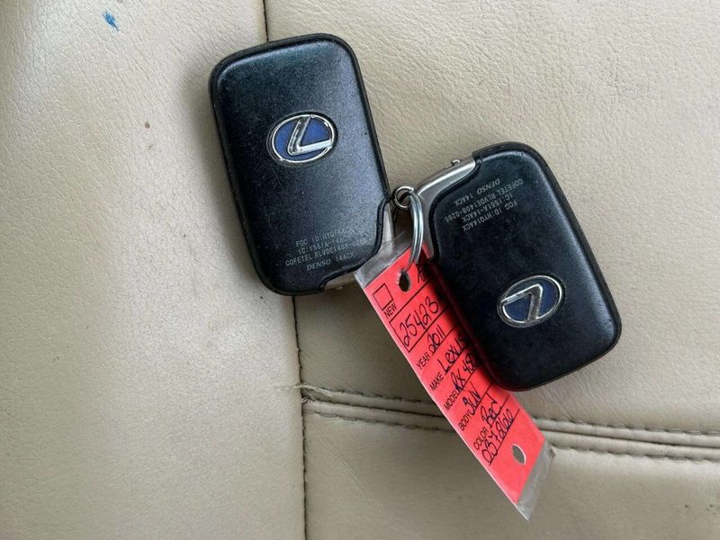 2011 Lexus RX 450h Base AWD 4dr SUV - 22981240 - 30