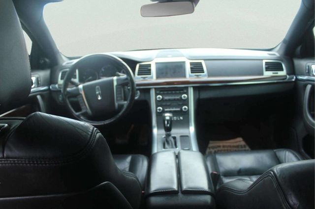 2011 Lincoln MKS 4dr Sedan 3.7L AWD - 22999323 - 7