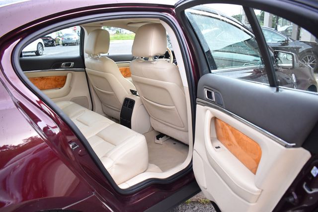 2011 Lincoln MKS 4dr Sedan 3.7L FWD - 23064071 - 19