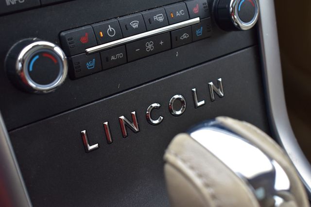 2011 Lincoln MKS 4dr Sedan 3.7L FWD - 23064071 - 33