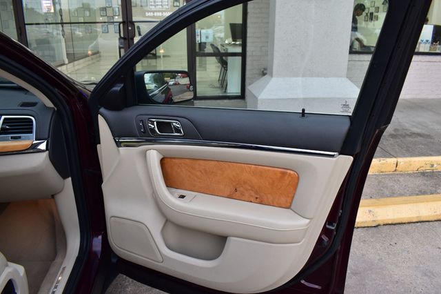 2011 Lincoln MKS 4dr Sedan 3.7L FWD - 23064071 - 60