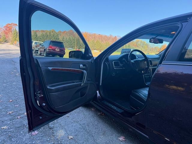 2011 Lincoln MKZ 4dr Sedan FWD - 23100036 - 19
