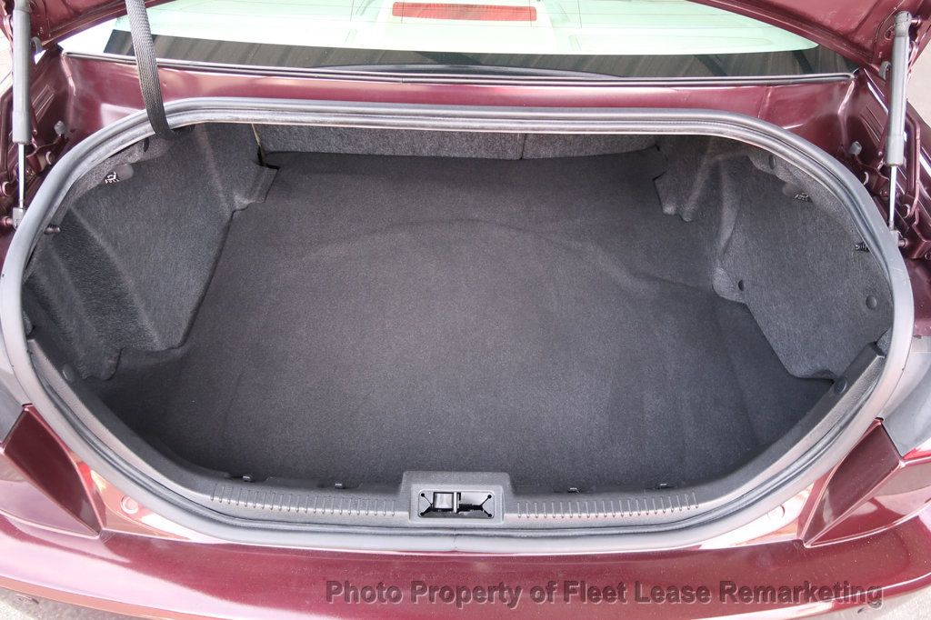 2011 Lincoln MKZ Lincoln MKZ - 22964009 - 17