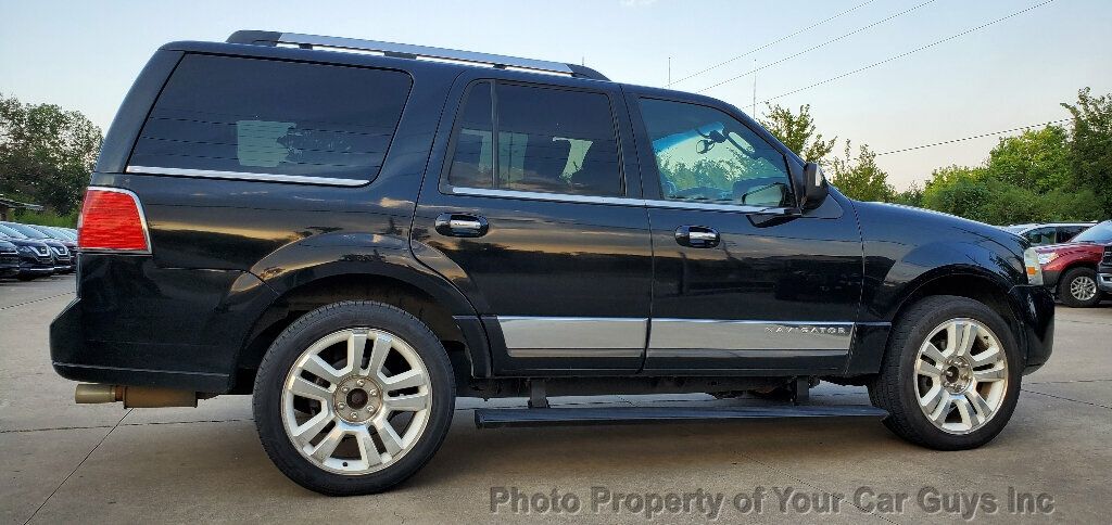 2011 Lincoln Navigator 4WD 4dr - 22838597 - 16