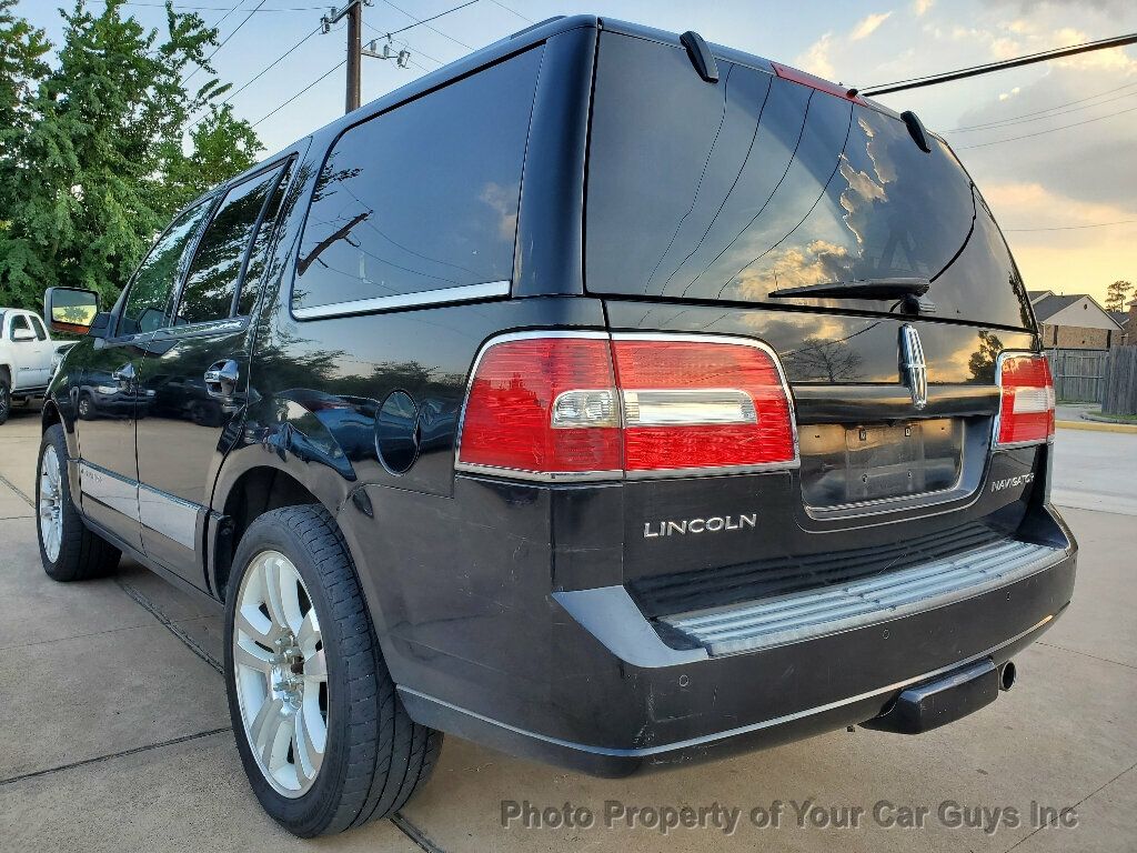 2011 Lincoln Navigator 4WD 4dr - 22838597 - 22