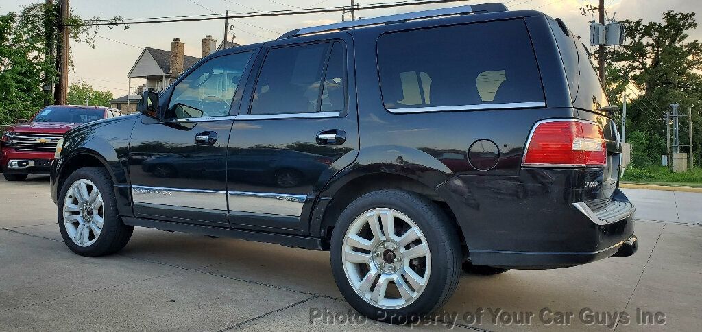 2011 Lincoln Navigator 4WD 4dr - 22838597 - 24