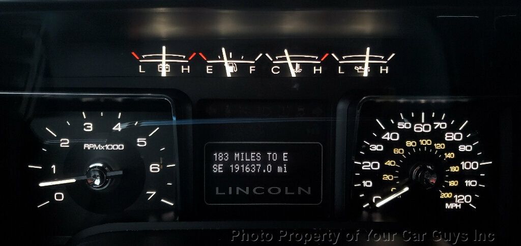 2011 Lincoln Navigator 4WD 4dr - 22838597 - 5