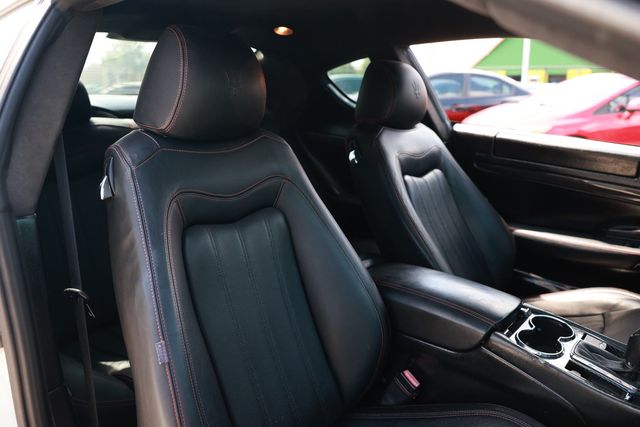 2011 Maserati GranTurismo 2dr Coupe S - 23053638 - 18