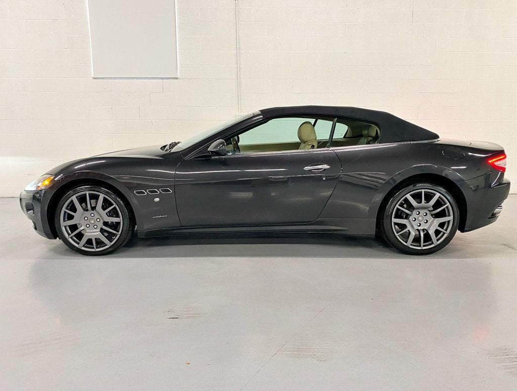 2011 Maserati GranTurismo Convertible 2dr - 22610183 - 13