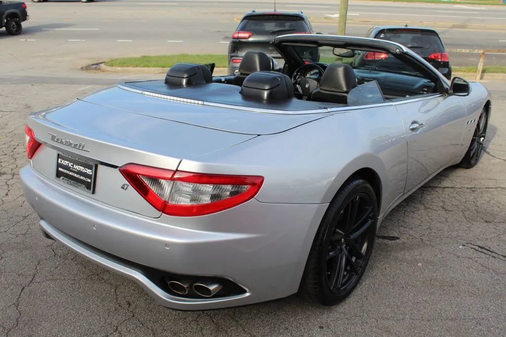 2011 Maserati GranTurismo Convertible 2dr - 23035580 - 9