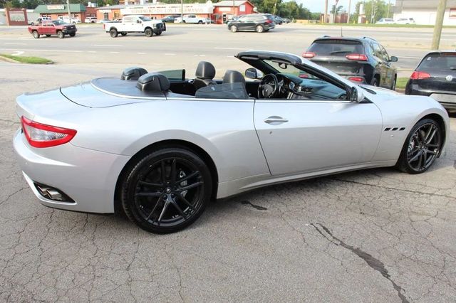 2011 Maserati GranTurismo Convertible 2dr - 23035580 - 10