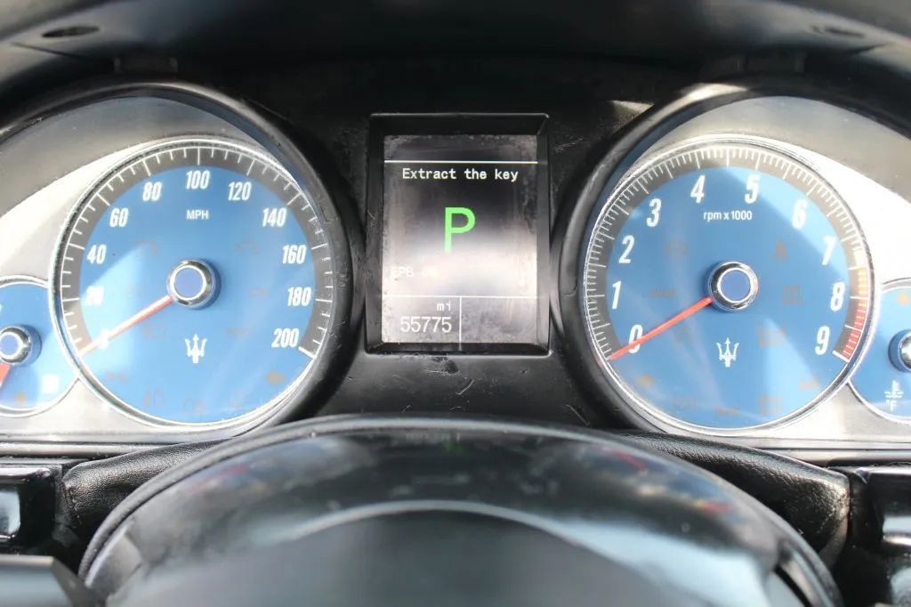 2011 Maserati GranTurismo Convertible 2dr - 23035580 - 25