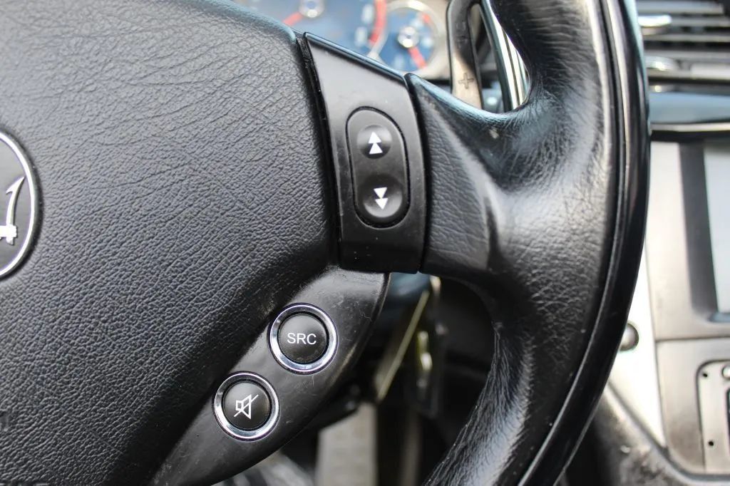 2011 Maserati GranTurismo Convertible 2dr - 23035580 - 30