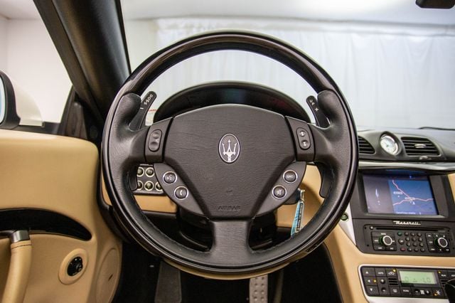 2011 Maserati GranTurismo Convertible 2dr - 23002698 - 42