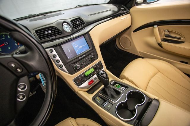 2011 Maserati GranTurismo Convertible 2dr - 23002698 - 45