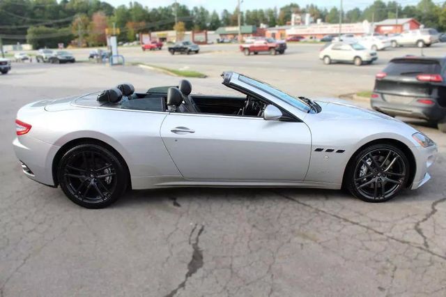 2011 Maserati GranTurismo Convertible CONVERTIBLE, PININFARINA, XENONS, CLEAN CARFAX, 20" WHEELS!!! - 22470257 - 11