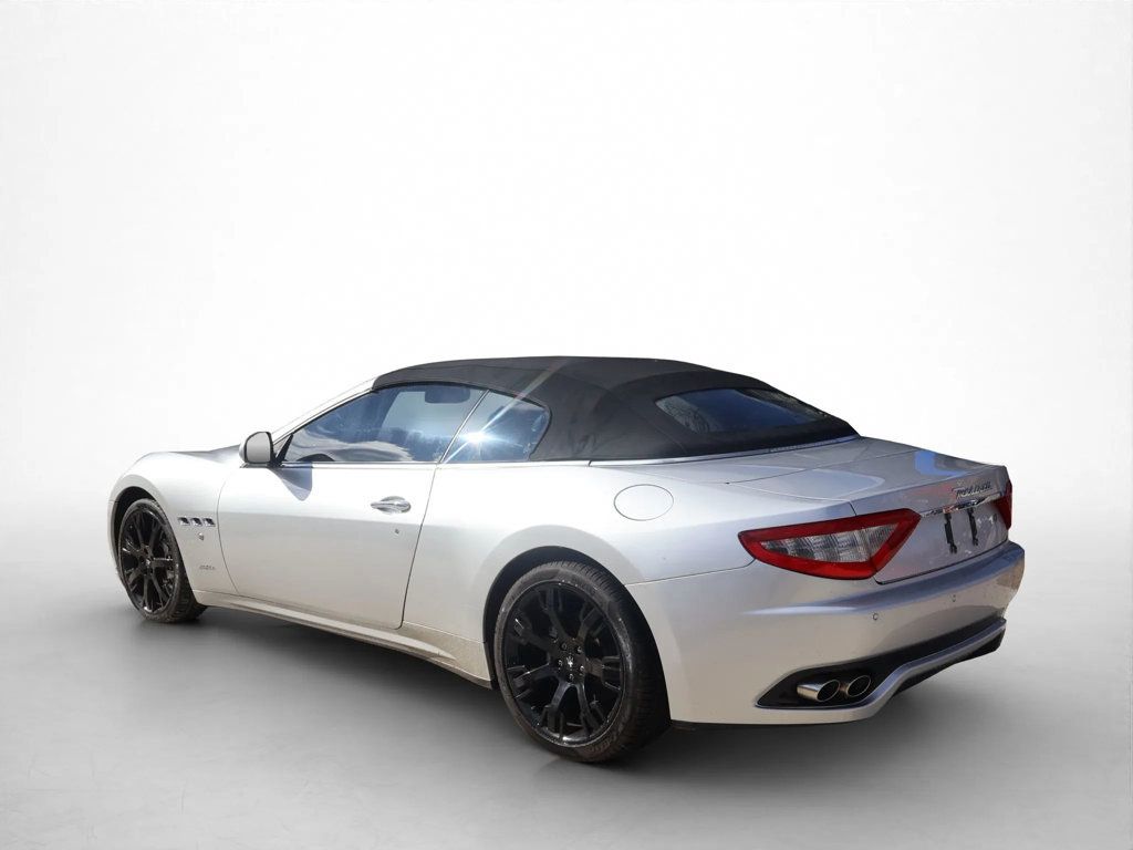 2011 Maserati GranTurismo Convertible CONVERTIBLE, PININFARINA, XENONS, CLEAN CARFAX, 20" WHEELS!!! - 22470257 - 52