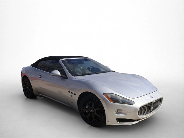 2011 Maserati GranTurismo Convertible CONVERTIBLE, PININFARINA, XENONS, CLEAN CARFAX, 20" WHEELS!!! - 22470257 - 56
