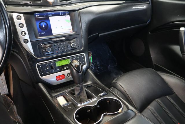 2011 Maserati GranTurismo Convertible CONVERTIBLE, PININFARINA, XENONS, CLEAN CARFAX, 20" WHEELS!!! - 22470257 - 68