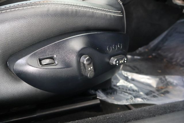 2011 Maserati GranTurismo Convertible CONVERTIBLE, PININFARINA, XENONS, CLEAN CARFAX, 20" WHEELS!!! - 22470257 - 81