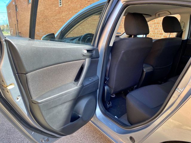 2011 Mazda Mazda3 4dr Sedan Automatic i Sport - 23009726 - 10