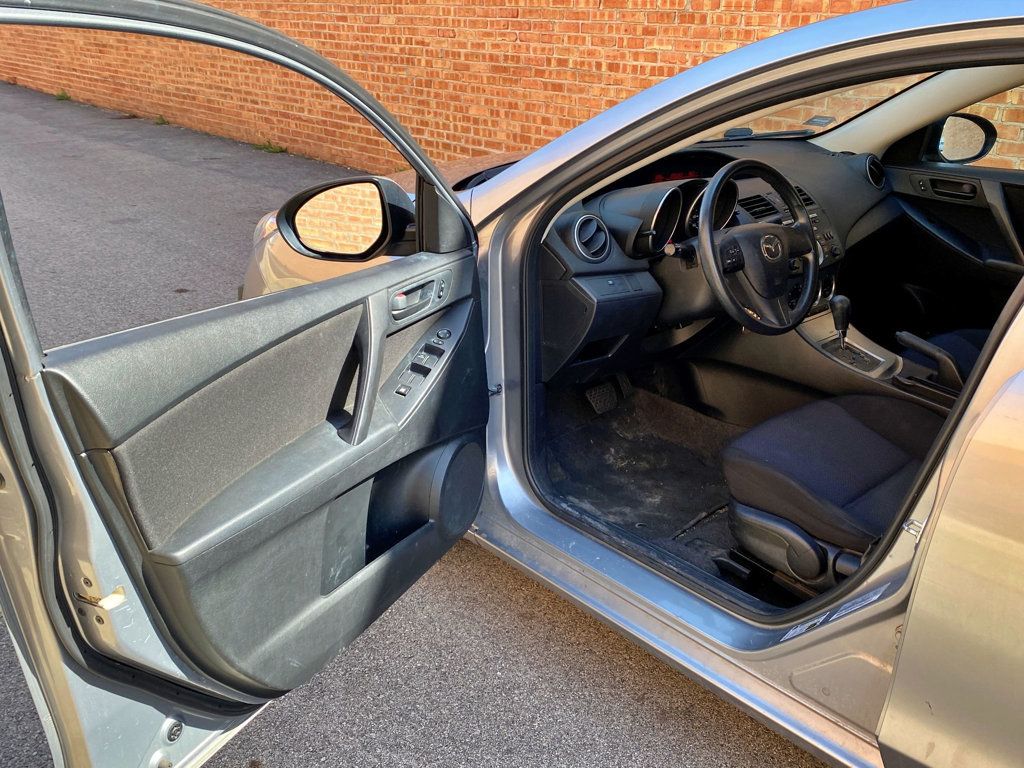 2011 Mazda Mazda3 4dr Sedan Automatic i Sport - 23009726 - 4
