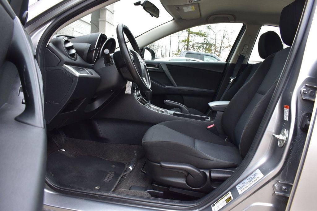 2011 Mazda Mazda3 4dr Sedan Automatic i Touring - 22753468 - 13