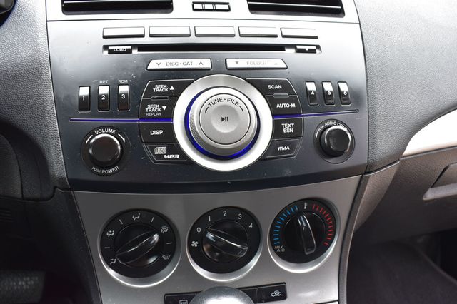 2011 Mazda Mazda3 4dr Sedan Automatic i Touring - 22753468 - 29