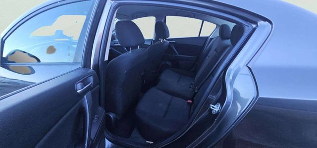 2011 Mazda Mazda3 4dr Sedan Automatic i Touring - 22998532 - 5