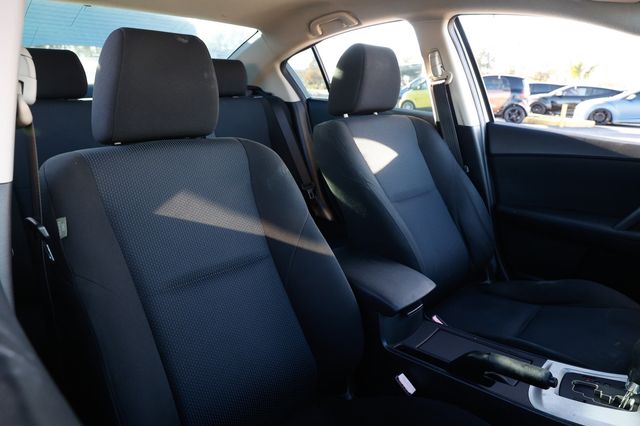 2011 Mazda Mazda3 4dr Sedan Automatic i Touring - 22974527 - 20