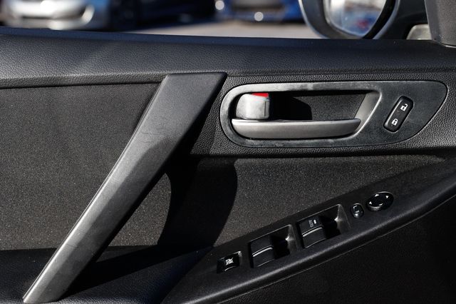 2011 Mazda Mazda3 4dr Sedan Automatic i Touring - 22974527 - 44